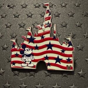Disneyland Hidden Mickey Americana Castle Wave A
